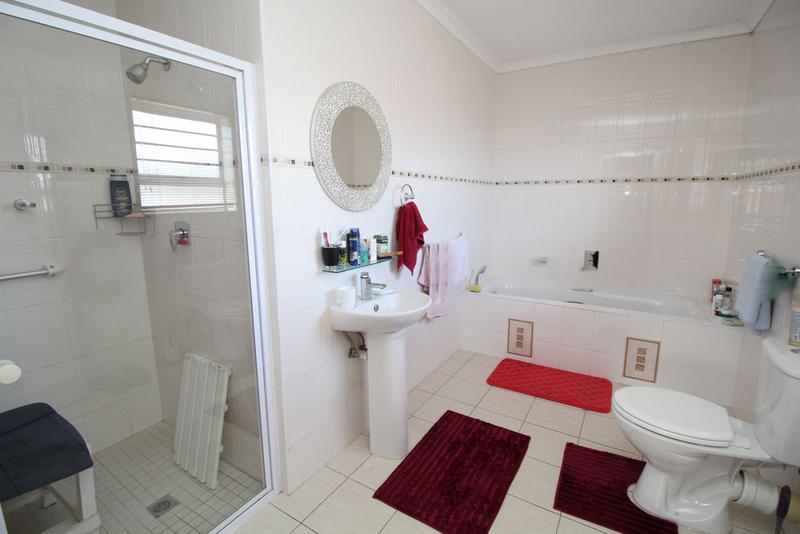 2 Bedroom Property for Sale in Viking Village Western Cape